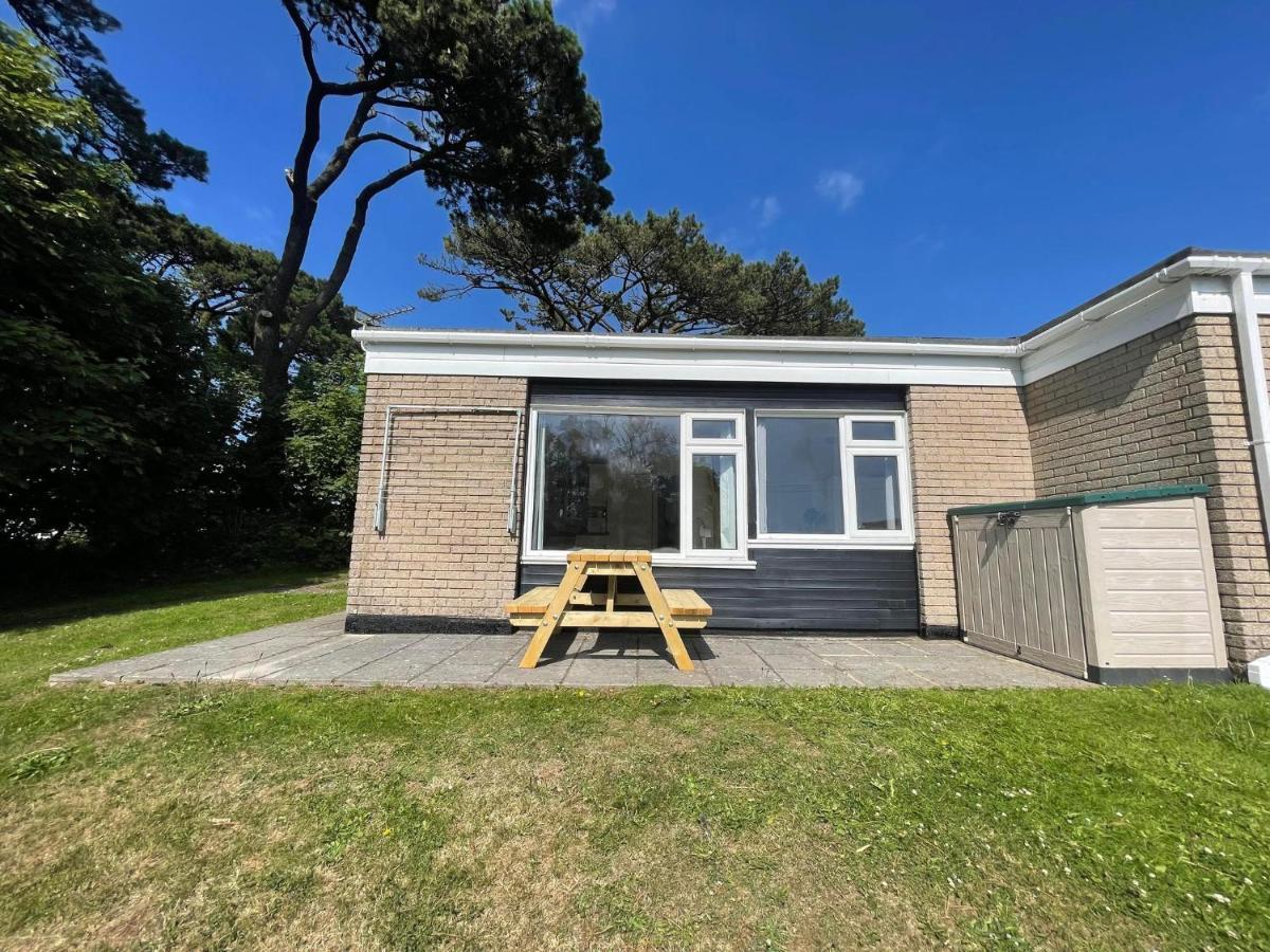 2 Bedroom Holiday Chalet Near Bude Kilkhampton Εξωτερικό φωτογραφία